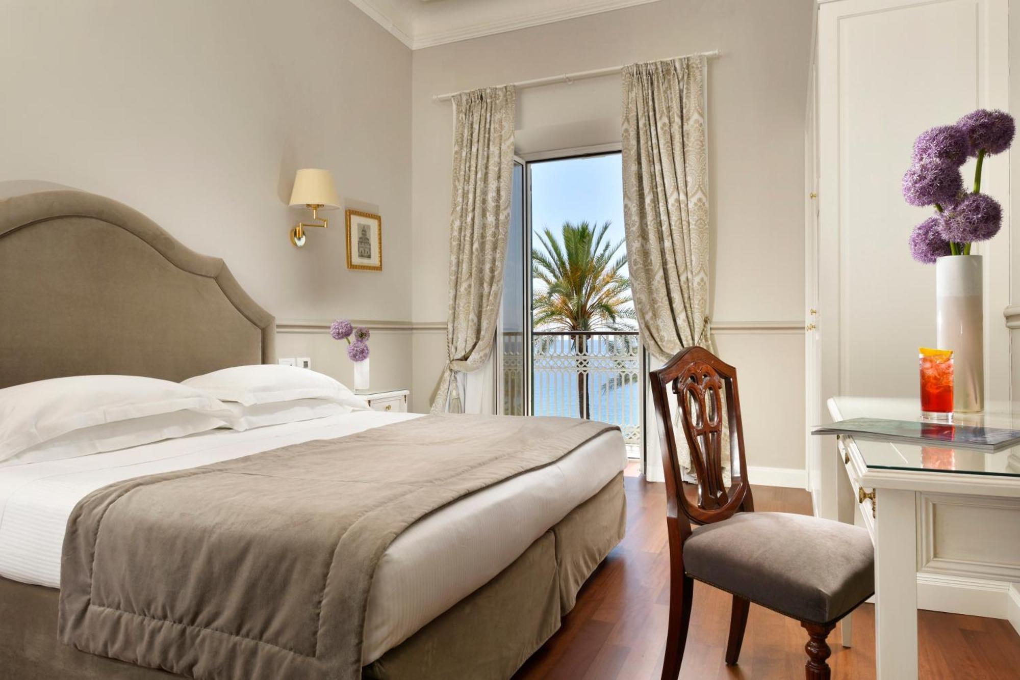 Royal Hotel Сан Ремо Екстериор снимка