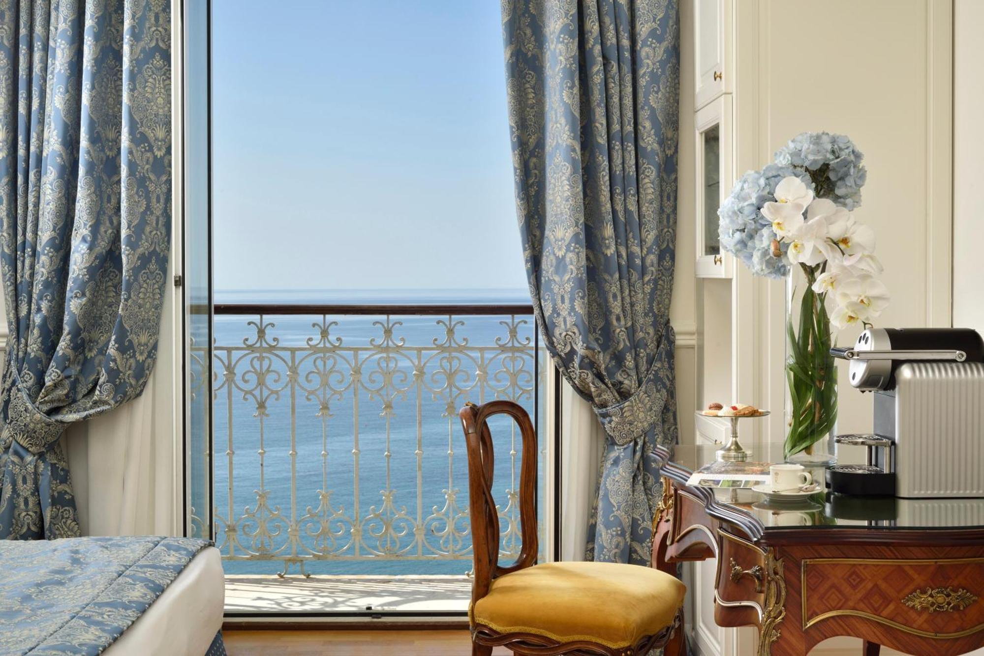 Royal Hotel Сан Ремо Екстериор снимка