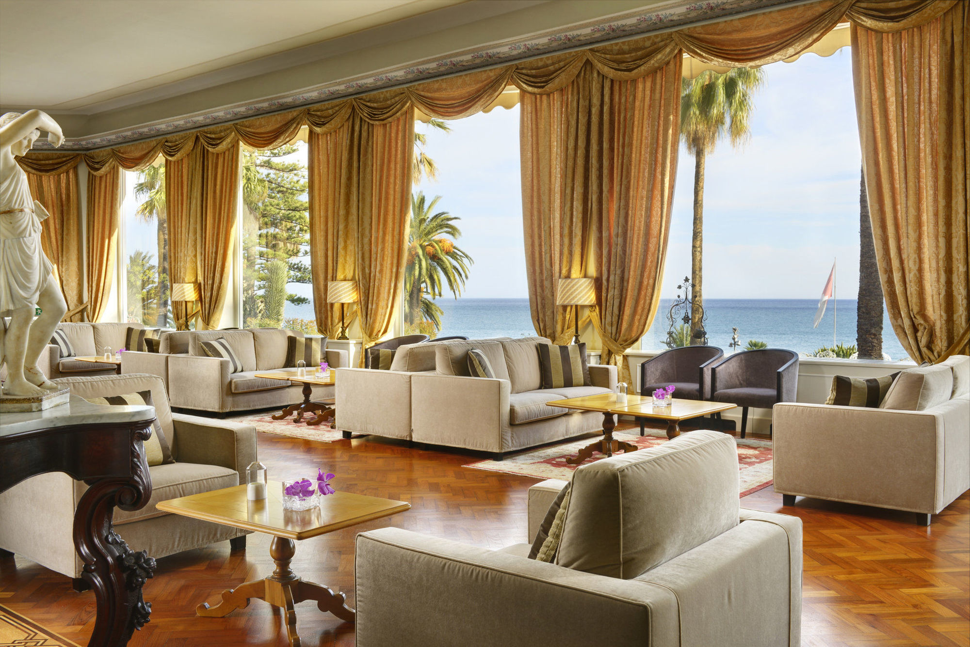 Royal Hotel Сан Ремо Екстериор снимка The lobby